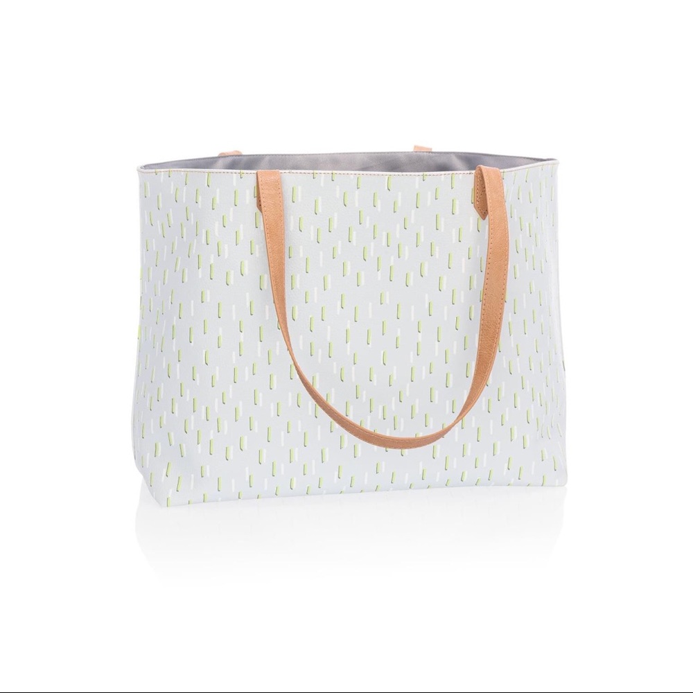 🆒Thirty-One Modern Tote Dancing Dash Pebble